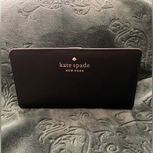Kate Spade bi-fold slim long wallet